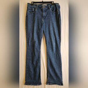 Levi's Jeans Women's 14 (33x31) Classic Bootcut Mid Rise Medium Wash EUC